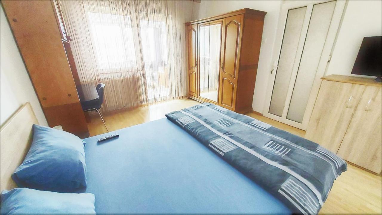 Ultracentral - Apartament Modern - Panoramic View Bacău Exteriér fotografie