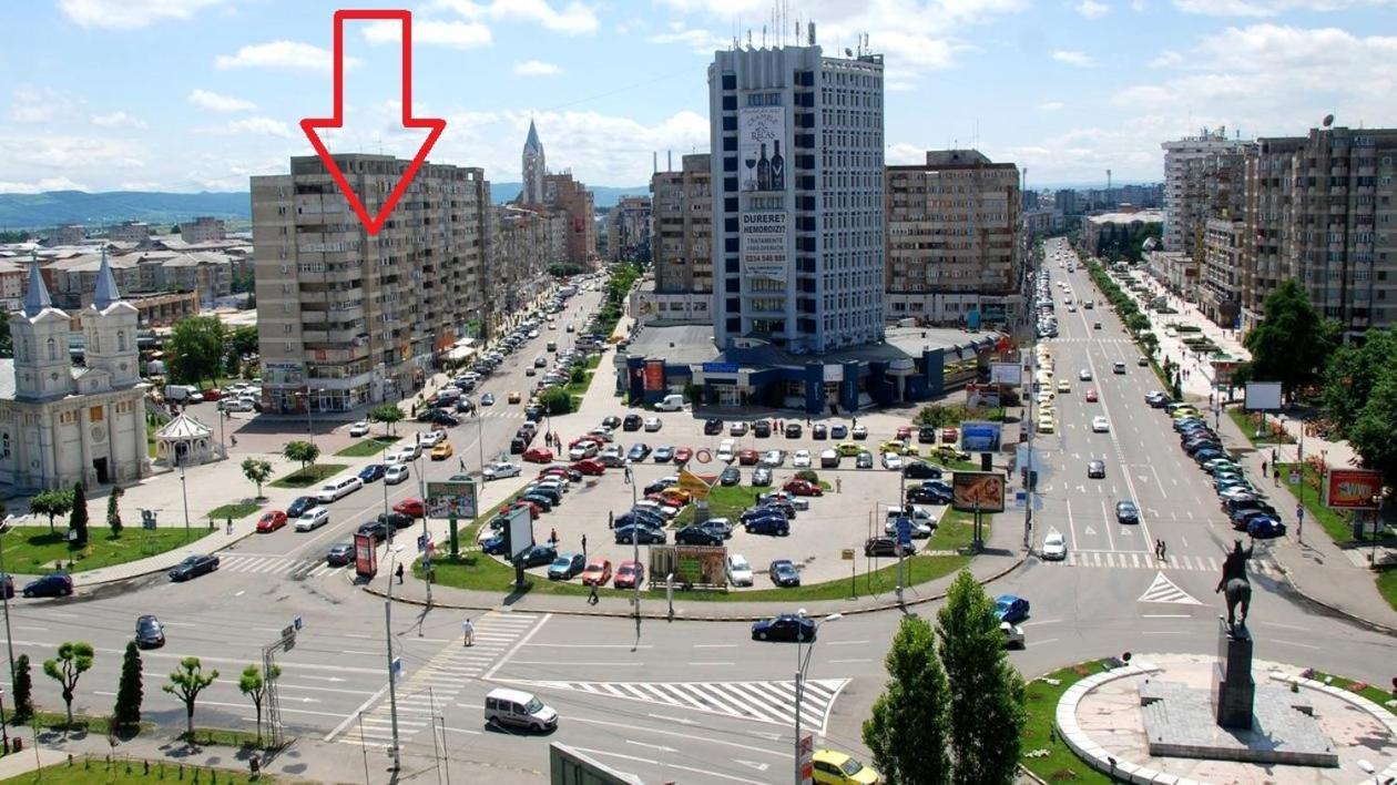 Ultracentral - Apartament Modern - Panoramic View Bacău Exteriér fotografie